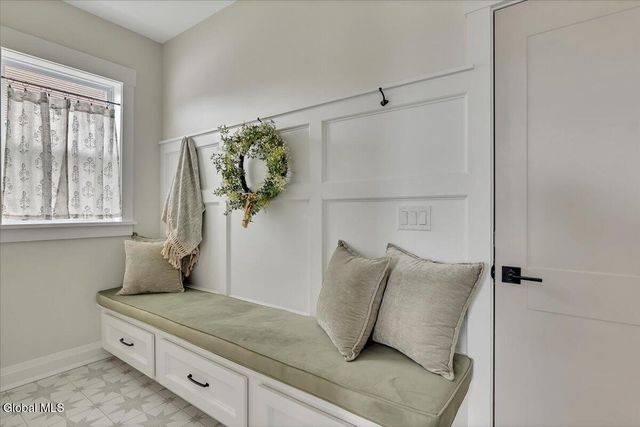 6 Essie Lane, North Greenbush, NY 12180