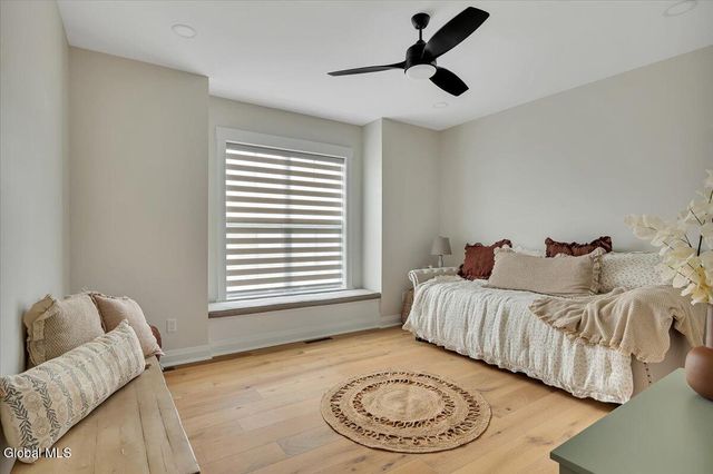 6 Essie Lane, North Greenbush, NY 12180