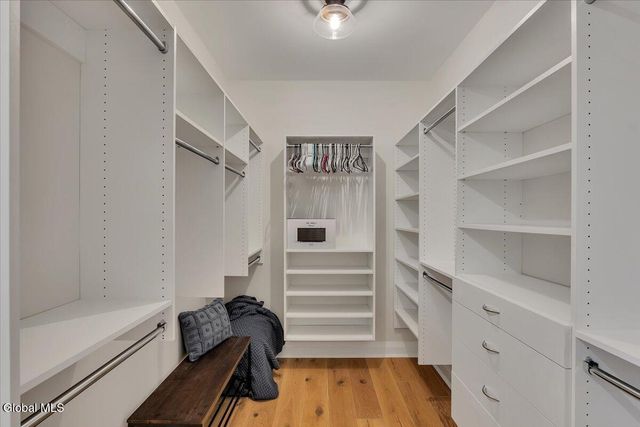 6 Essie Lane, North Greenbush, NY 12180