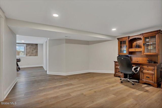 6 Essie Lane, North Greenbush, NY 12180