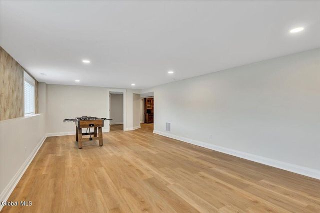 6 Essie Lane, North Greenbush, NY 12180