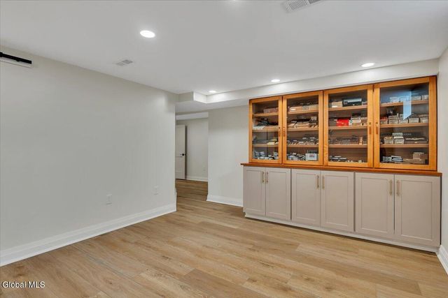 6 Essie Lane, North Greenbush, NY 12180