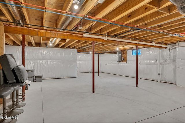 6 Essie Lane, North Greenbush, NY 12180