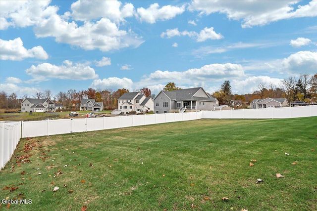 6 Essie Lane, North Greenbush, NY 12180