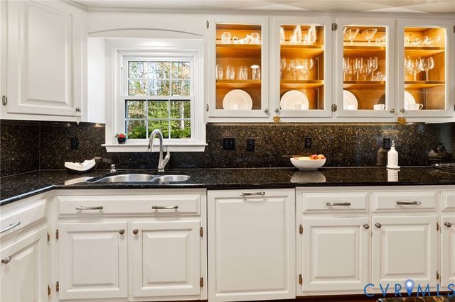 1530 Greenberry Rd, Powhatan, VA 23139