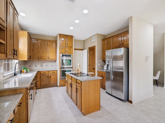 2600 Courtside Lane, Plano, TX 75093