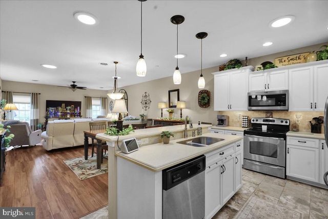 918 LANTERN DR L-0090, Lebanon, PA 17046