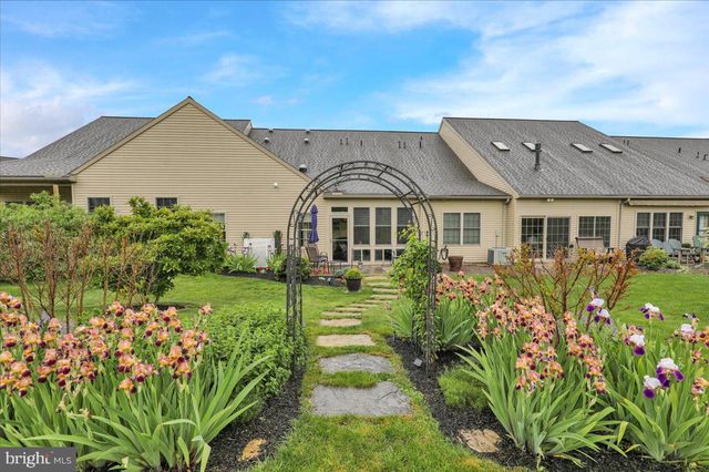918 LANTERN DR L-0090, Lebanon, PA 17046