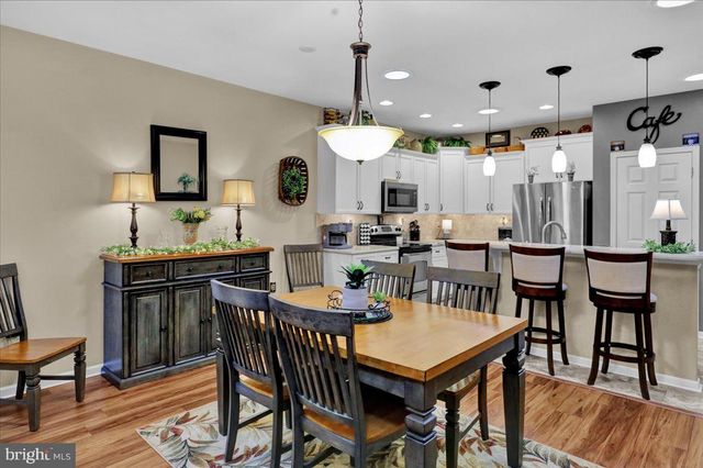 918 LANTERN DR L-0090, Lebanon, PA 17046