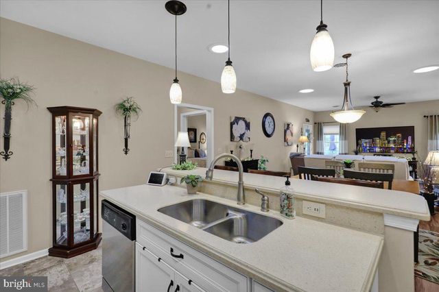 918 LANTERN DR L-0090, Lebanon, PA 17046