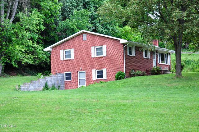 202 West 3rd Avenue, Watauga, TN 37694