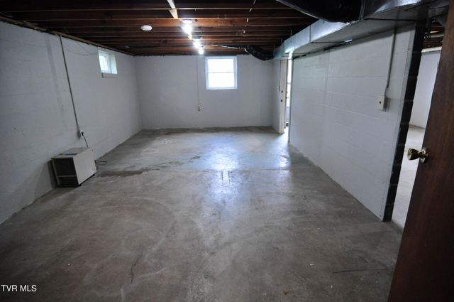 202 West 3rd Avenue, Watauga, TN 37694