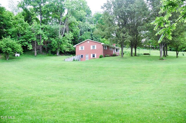 202 West 3rd Avenue, Watauga, TN 37694