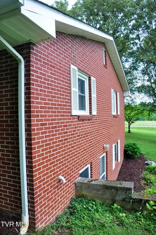 202 West 3rd Avenue, Watauga, TN 37694