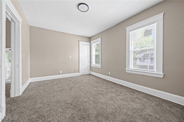 1714 Cliffview Road, Cleveland, OH 44112
