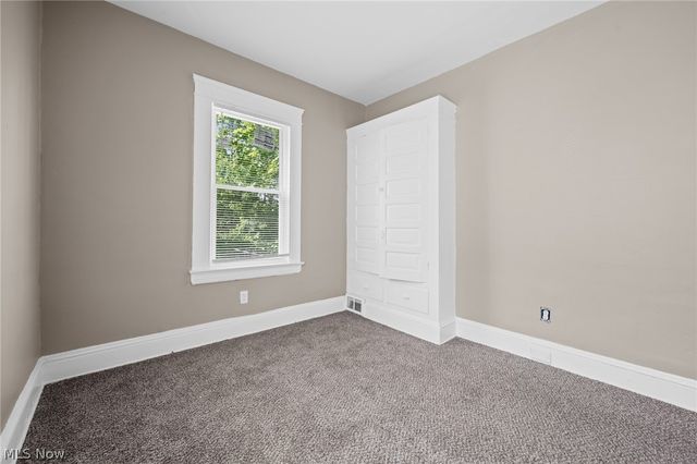 1714 Cliffview Road, Cleveland, OH 44112