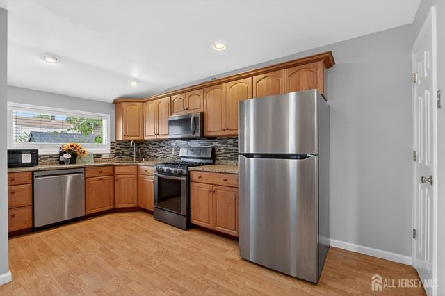 2 Lillian Terrace, Woodbridge Proper, NJ 07095