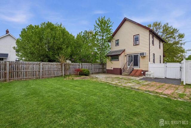 2 Lillian Terrace, Woodbridge Proper, NJ 07095