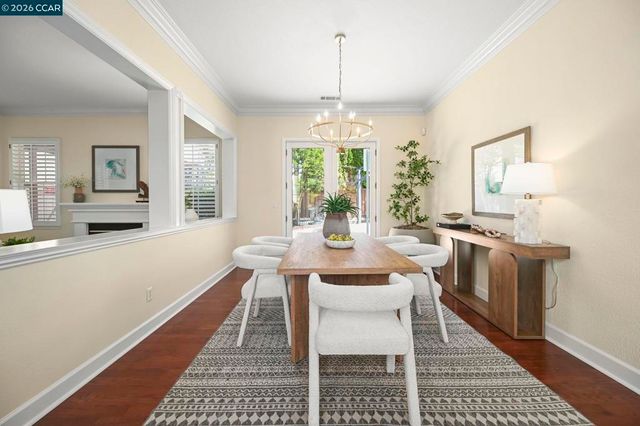 950 Maplegate Ct, Concord, CA 94521