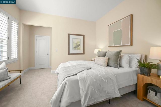 950 Maplegate Ct, Concord, CA 94521