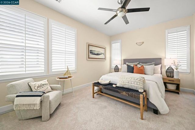 950 Maplegate Ct, Concord, CA 94521