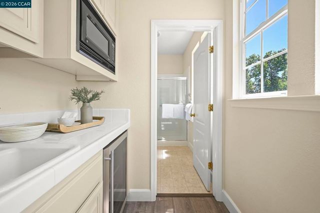 950 Maplegate Ct, Concord, CA 94521