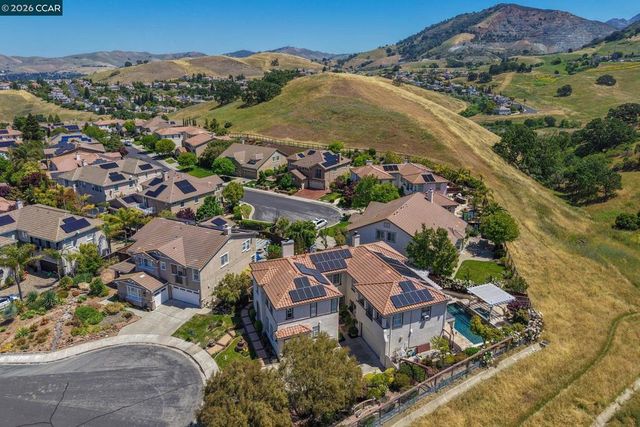 950 Maplegate Ct, Concord, CA 94521