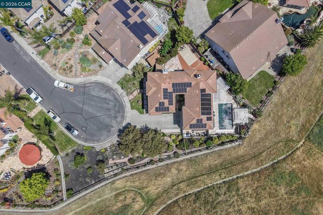 950 Maplegate Ct, Concord, CA 94521