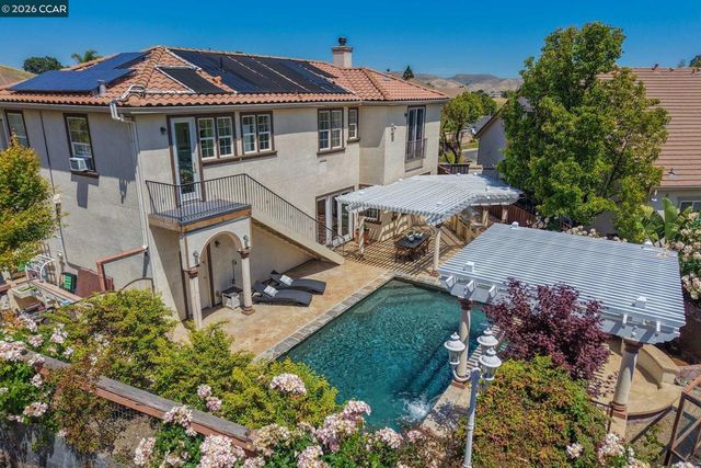 950 Maplegate Ct, Concord, CA 94521