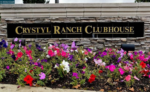 950 Maplegate Ct, Concord, CA 94521