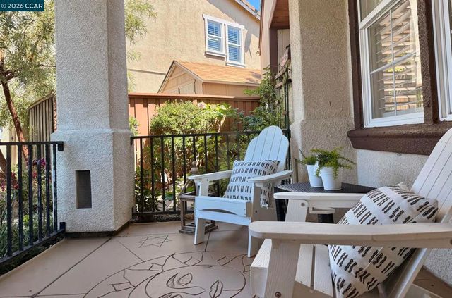 950 Maplegate Ct, Concord, CA 94521