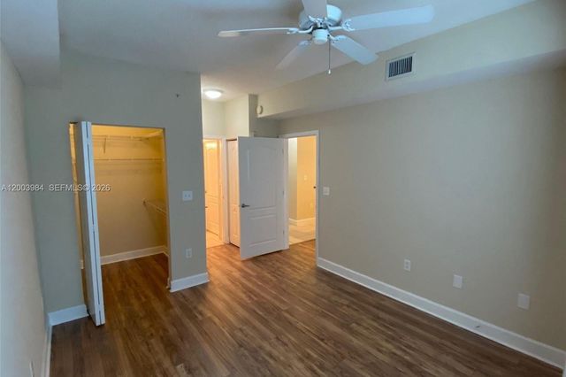 6001 SW 70th St 342, South Miami, FL 33143