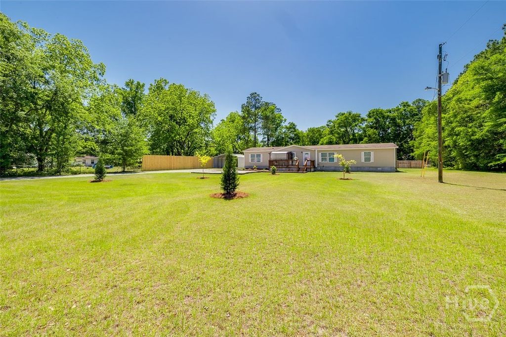 Image 3 of property listing at 400 Blandford Road, Rincon, GA 31326
