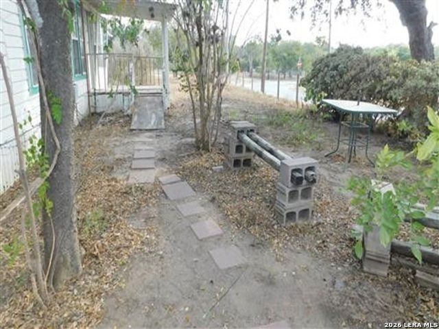 210 Colwell Street, Pleasanton, TX 78064