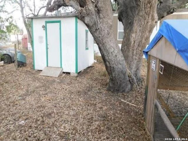 210 Colwell Street, Pleasanton, TX 78064
