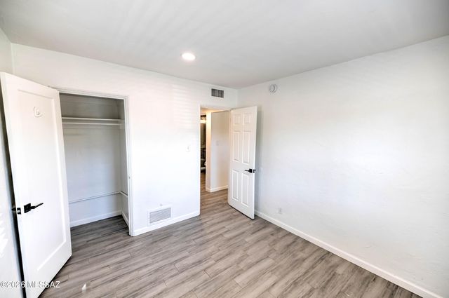 1801 E Waverly Street, Tucson, AZ 85719