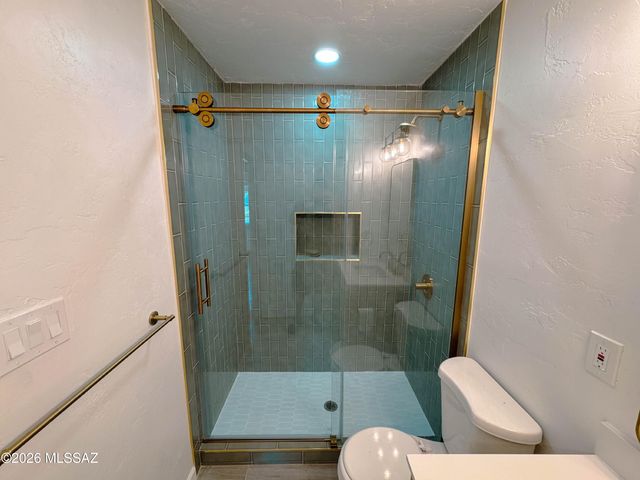 1801 E Waverly Street, Tucson, AZ 85719