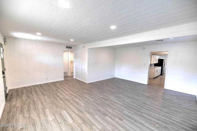 1801 E Waverly Street, Tucson, AZ 85719
