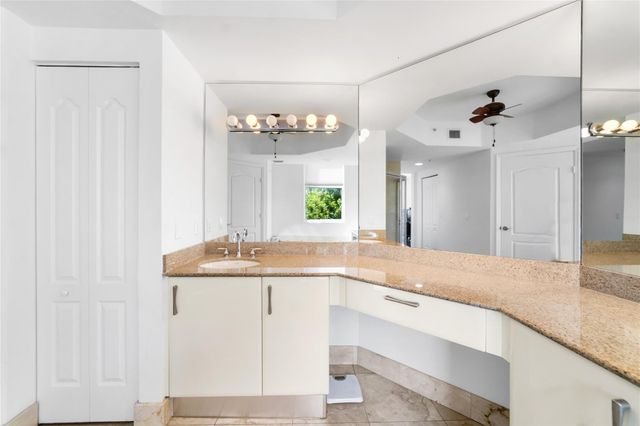 101 SE 20th Avenue 405, Deerfield Beach, FL 33441