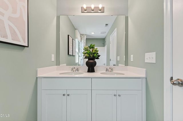 130 Muscovy Drive, Four Oaks, NC 27524