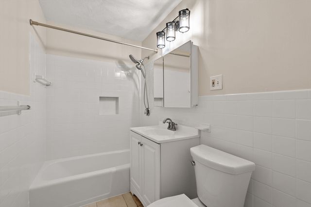 68 Summer Ave 1, Stoughton, MA 02072