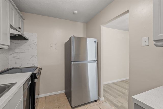 68 Summer Ave 1, Stoughton, MA 02072