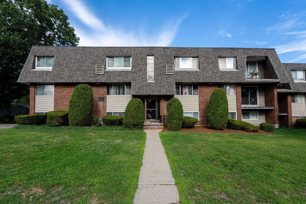 68 Summer Ave 1, Stoughton, MA 02072