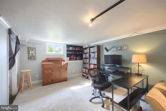 103 NURSERY LN, Lancaster, PA 17603