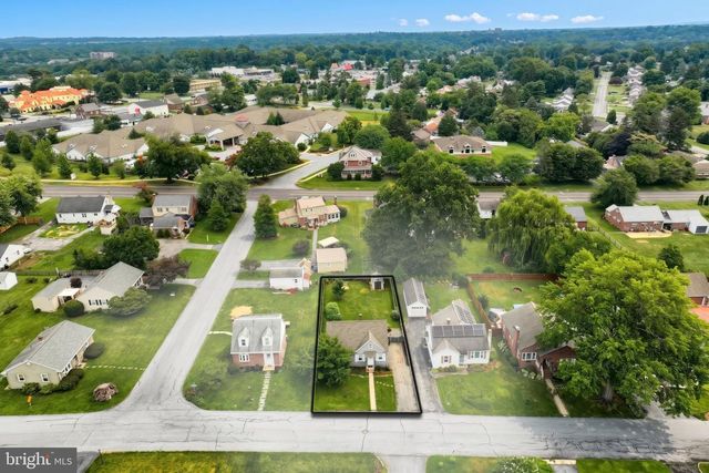 103 NURSERY LN, Lancaster, PA 17603