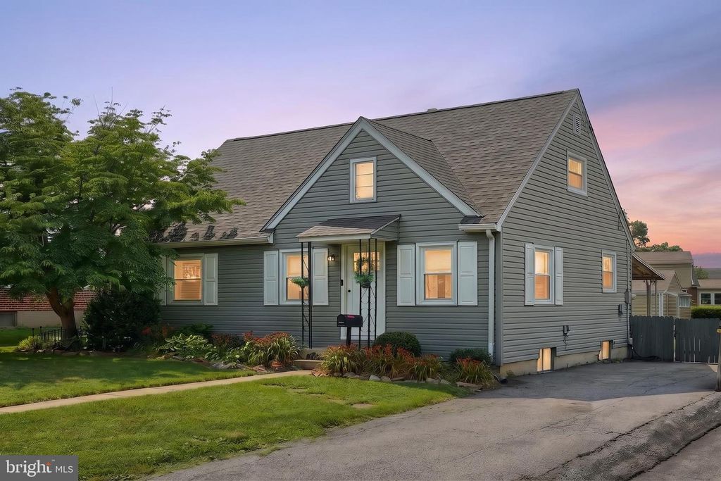 103 NURSERY LN, Lancaster, PA 17603