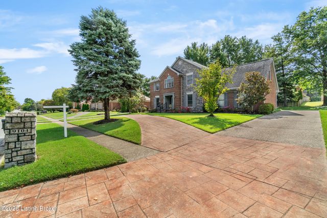 9104 Linn Station Rd, Louisville, KY 40222
