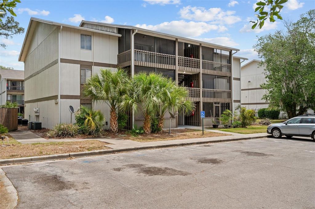6519 W NEWBERRY ROAD 1111, Gainesville, FL 32605