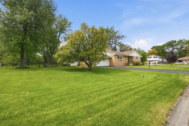7605 W 86th Avenue, Crown Point, IN 46307