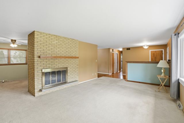 7605 W 86th Avenue, Crown Point, IN 46307